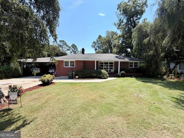 422 Park Avenue, Millen, GA 30442