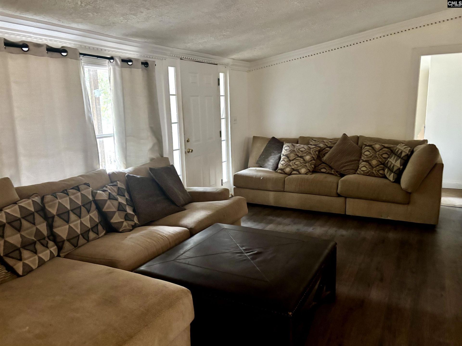 5814 Fairview Road  Photo 13