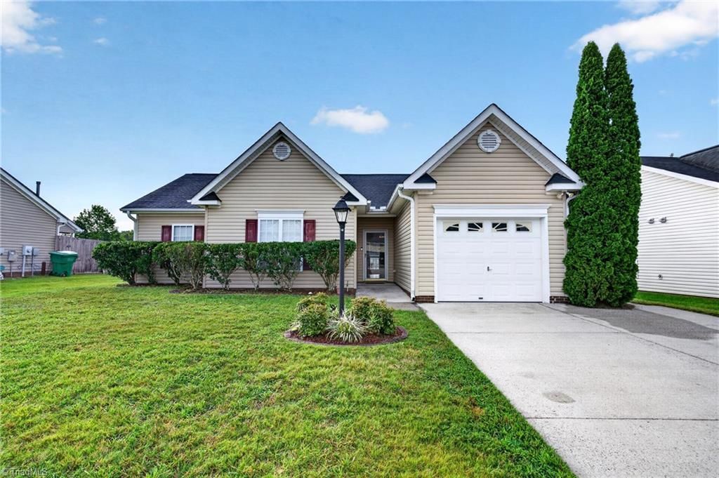 1105 Wesson Court, High Point, NC 27265 Main Photo