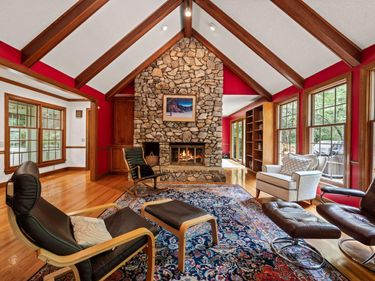 134 Hunters Ridge Road, Chapel Hill, NC 27517