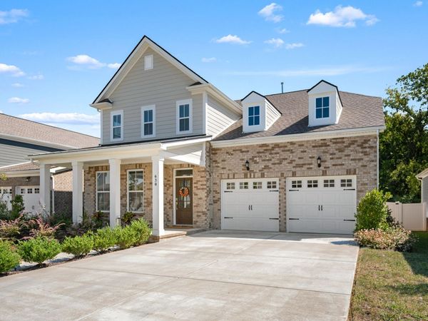 630 Seuss Way , Hendersonville, TN 37075