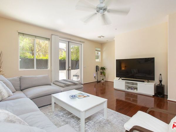 25554 Huxley Drive, Stevenson Ranch, CA 91381