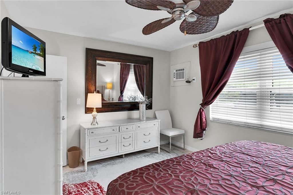 235 Seaview Ct, Unit B2, Marco Island, FL 34145 Photo