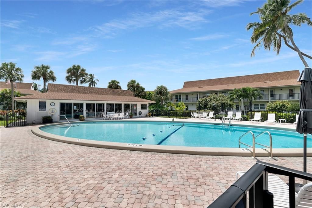 235 Seaview Ct, Unit B2, Marco Island, FL 34145 Photo