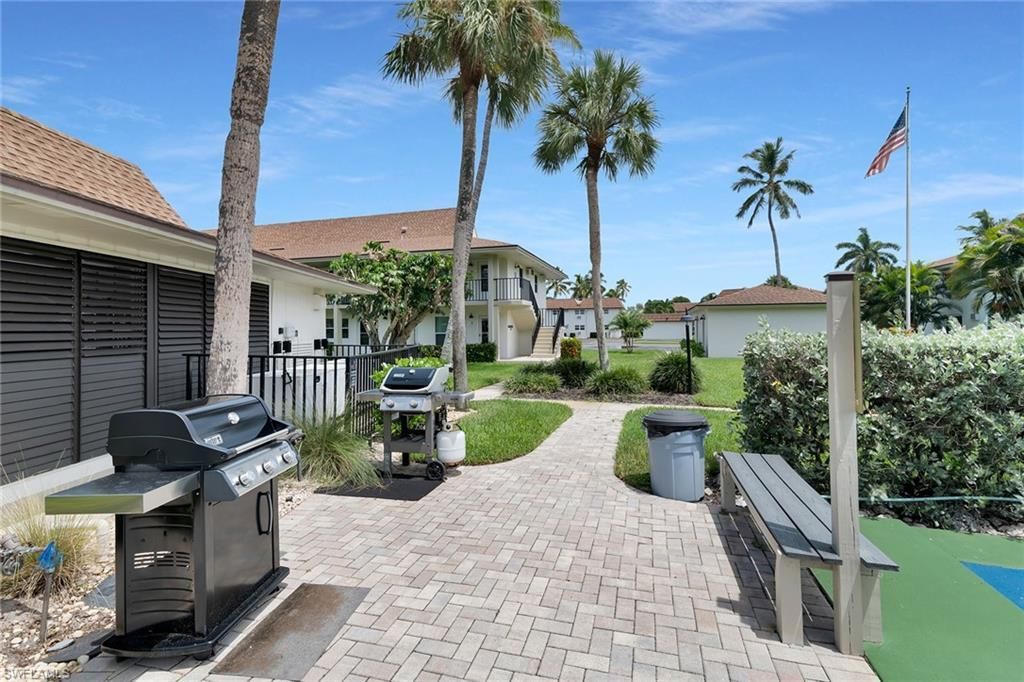 235 Seaview Ct, Unit B2, Marco Island, FL 34145 Photo
