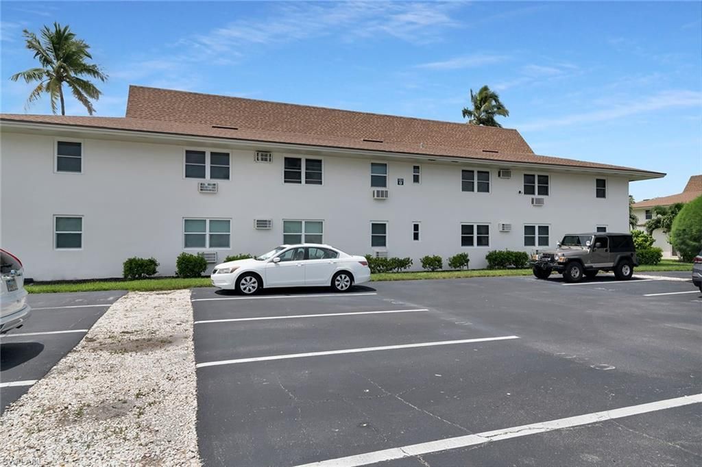 235 Seaview Ct, Unit B2, Marco Island, FL 34145 Photo