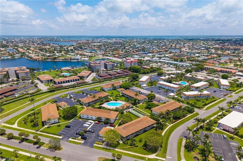 235 Seaview Ct, Unit B2, Marco Island, FL 34145 Photo