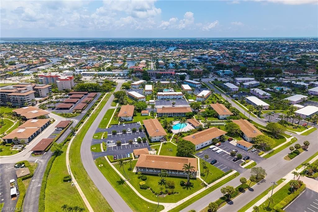 235 Seaview Ct, Unit B2, Marco Island, FL 34145 Photo