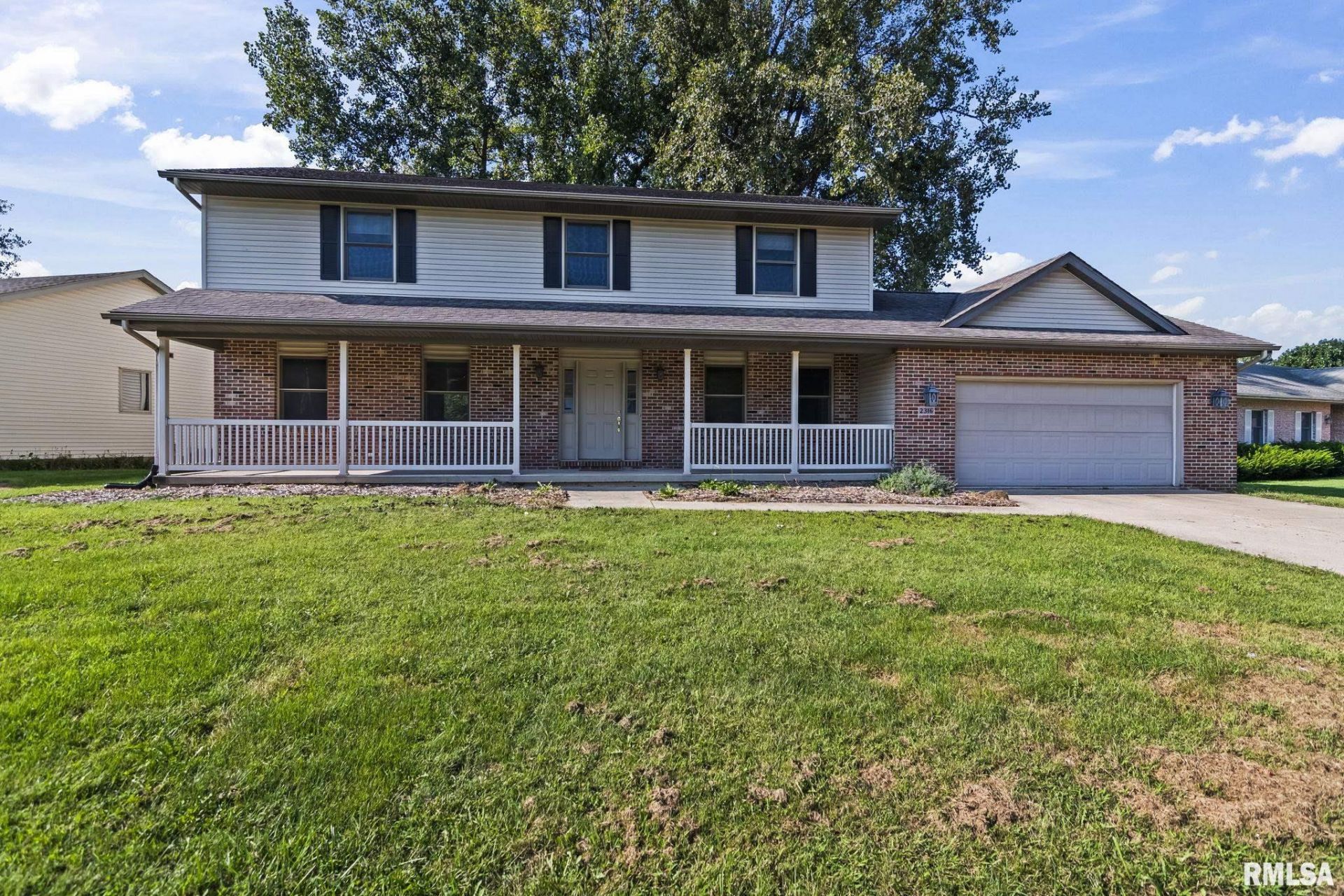 2316 Shabbona Drive, Springfield, IL 62702 Main Photo