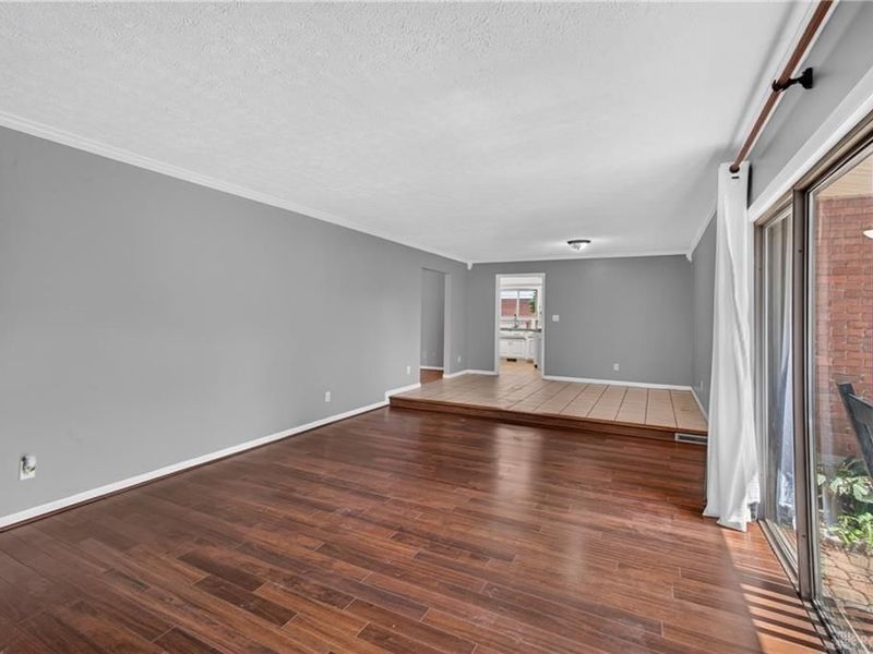 2317 E Rahn Road, Dayton, OH 45440 Photo 3