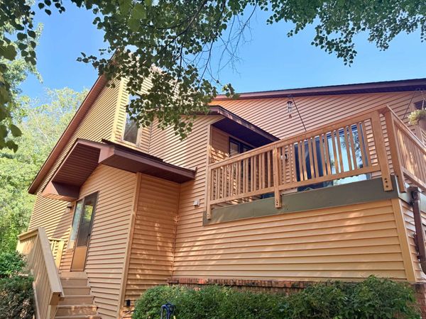 679 Dorland Road S, Maplewood, MN 55119