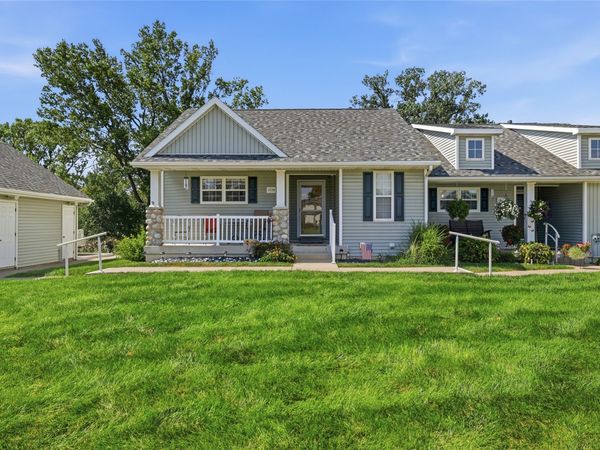 1528 SW Twin Gates Drive, Ankeny, IA 50023
