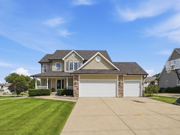 6321 NW 95th Street, Johnston, IA 50131