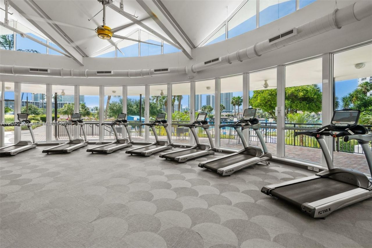 2500 Parkview Dr, Unit 1004, Hallandale Beach, FL 33009 Photo