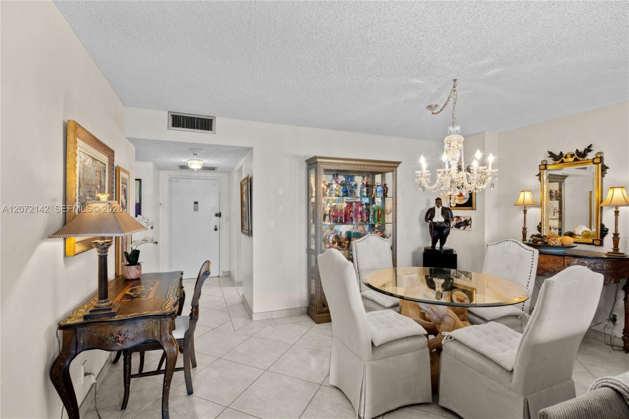 2500 Parkview Dr, Unit 1004, Hallandale Beach, FL 33009 Photo