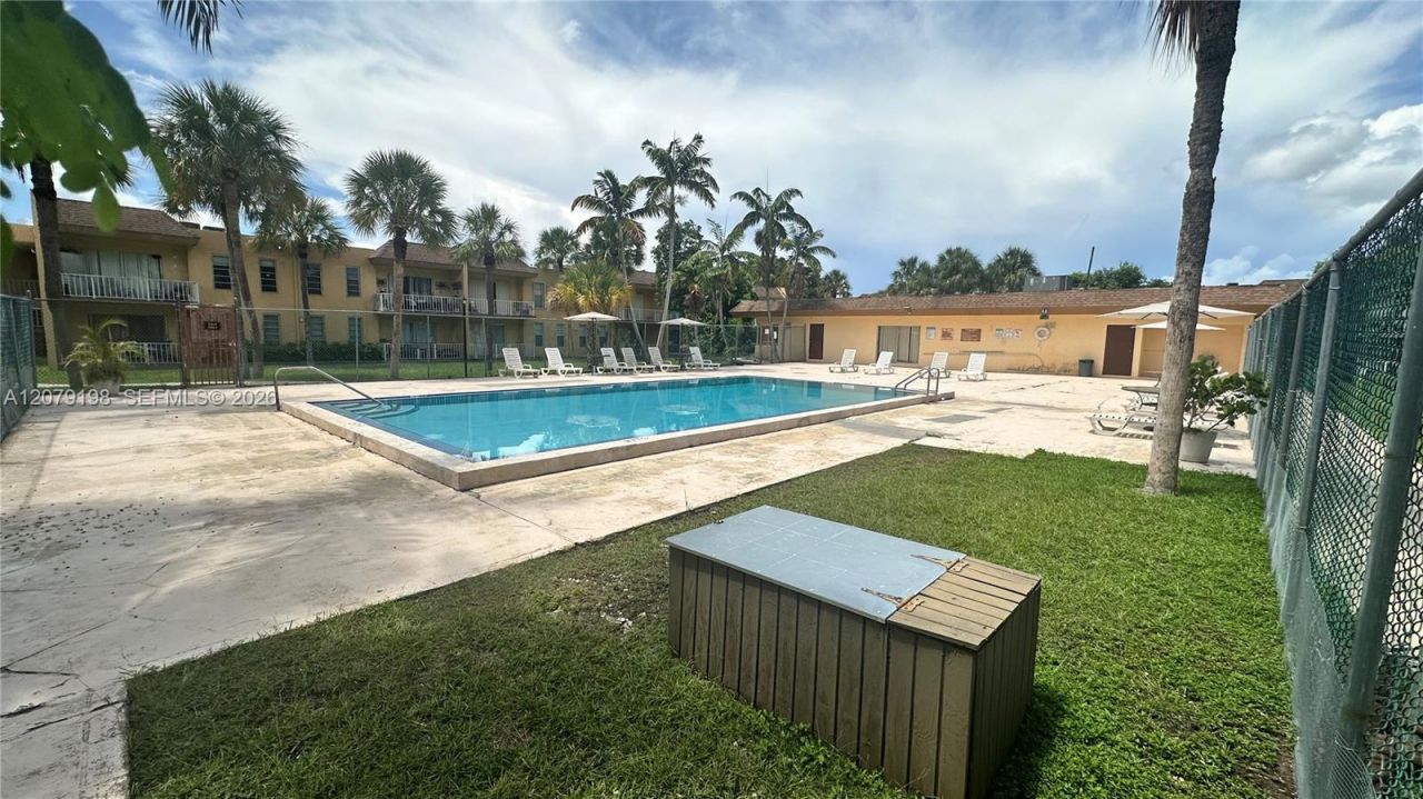 13700 SW 62nd St , Unit 138, Miami, FL 33183 Photo