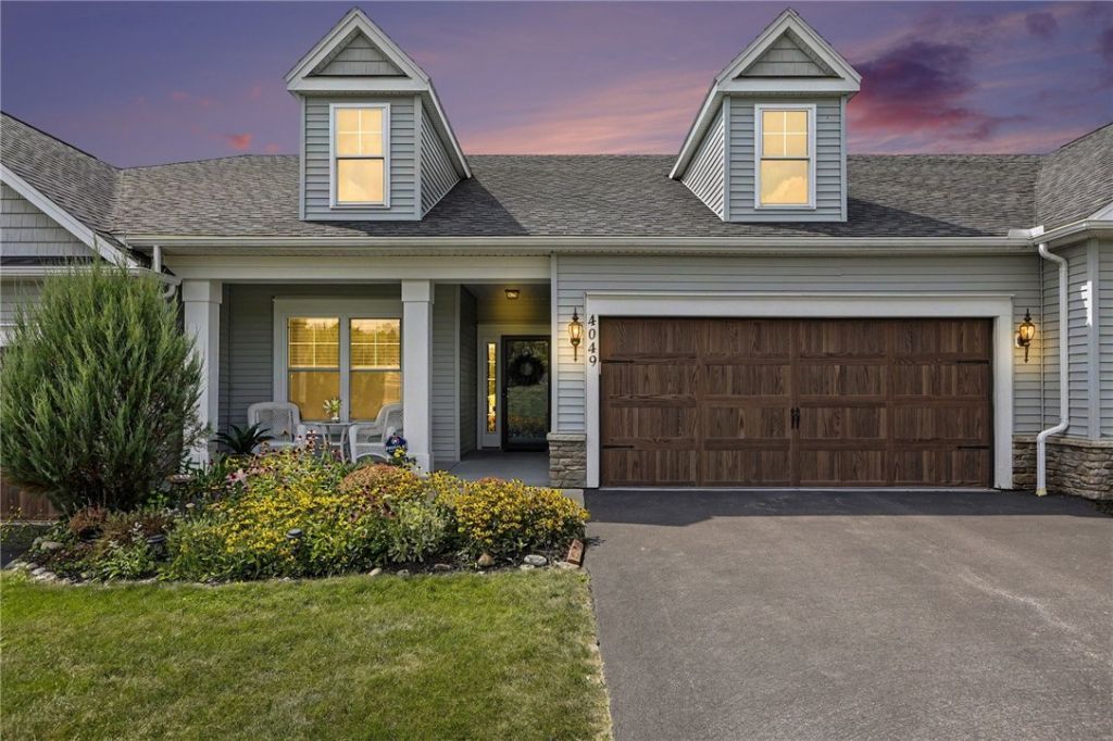 4049 St James Parkway, Canandaigua, NY 14424 Main Photo