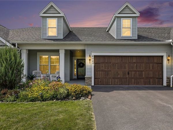 4049 St James Parkway , Canandaigua, NY 14424