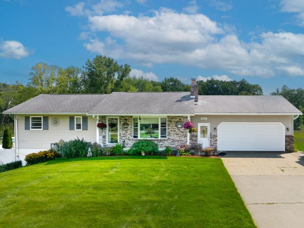 2439 W Lakewood Road, Whitehall, MI 49461