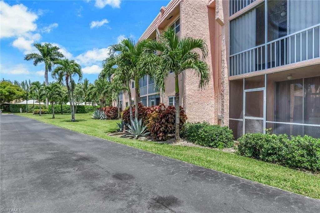 200 Forest Lakes Blvd , Unit 108, Naples, FL 34105 Photo
