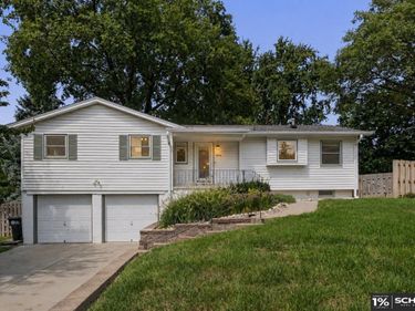 10914 Olin Avenue, Omaha, NE 68144
