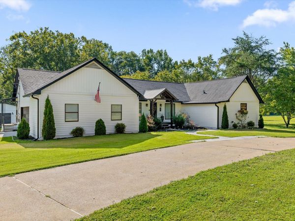 5642 Old Hunter Road, Ooltewah, TN 37363