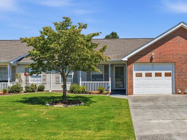 83 Flagstone Drive, Rossville, GA 30741