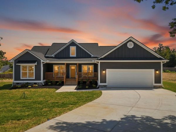 2301 Guinevere Parkway, Chattanooga, TN 37421