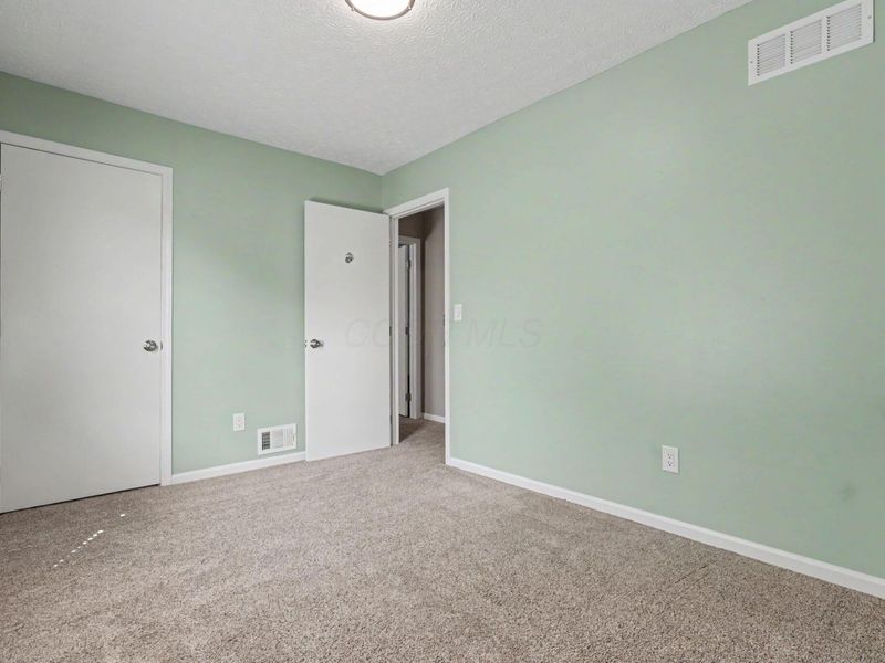 389 Rambling Brook Drive, Pickerington, OH 43147 Photo 32