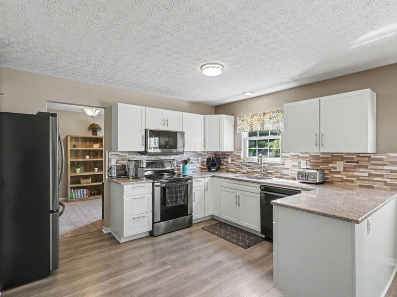 389 Rambling Brook Drive, Pickerington, OH 43147 Photo 8