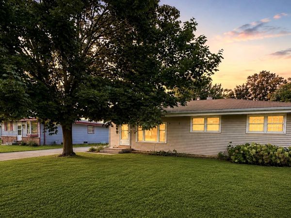 2622 6 Mile Rd, Caledonia, WI 53402