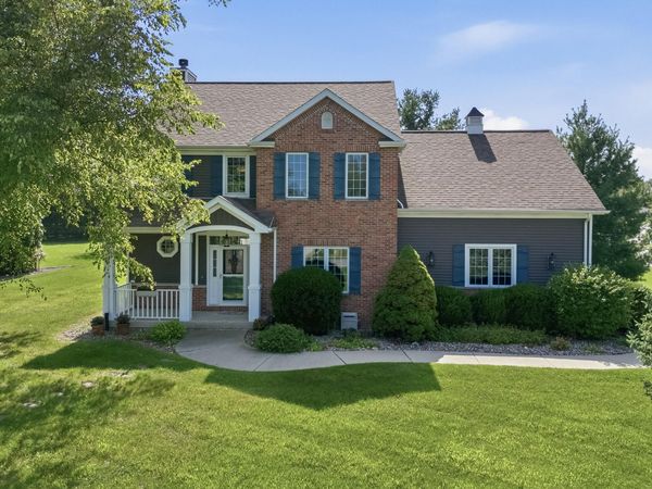 413 Lakewood Dr, Williams Bay, WI 53191