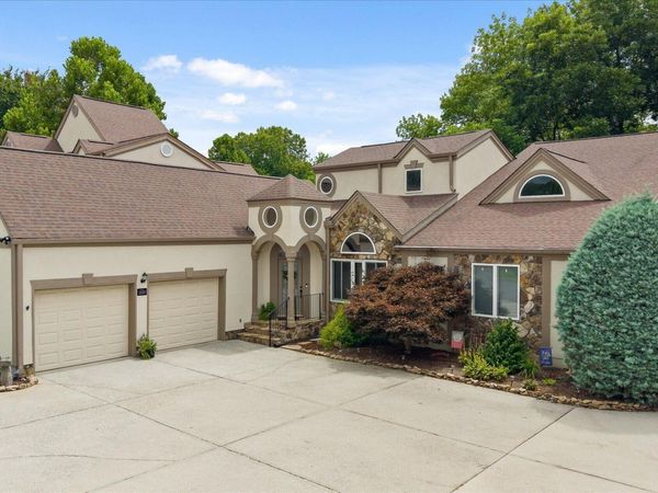 9934 Cattails Meadow Lane , Ooltewah, TN 37363