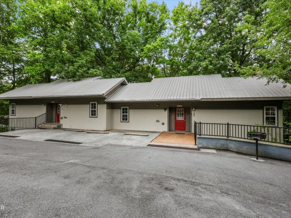 537 Johnson Lane , UNIT 2, Gatlinburg, TN 37738