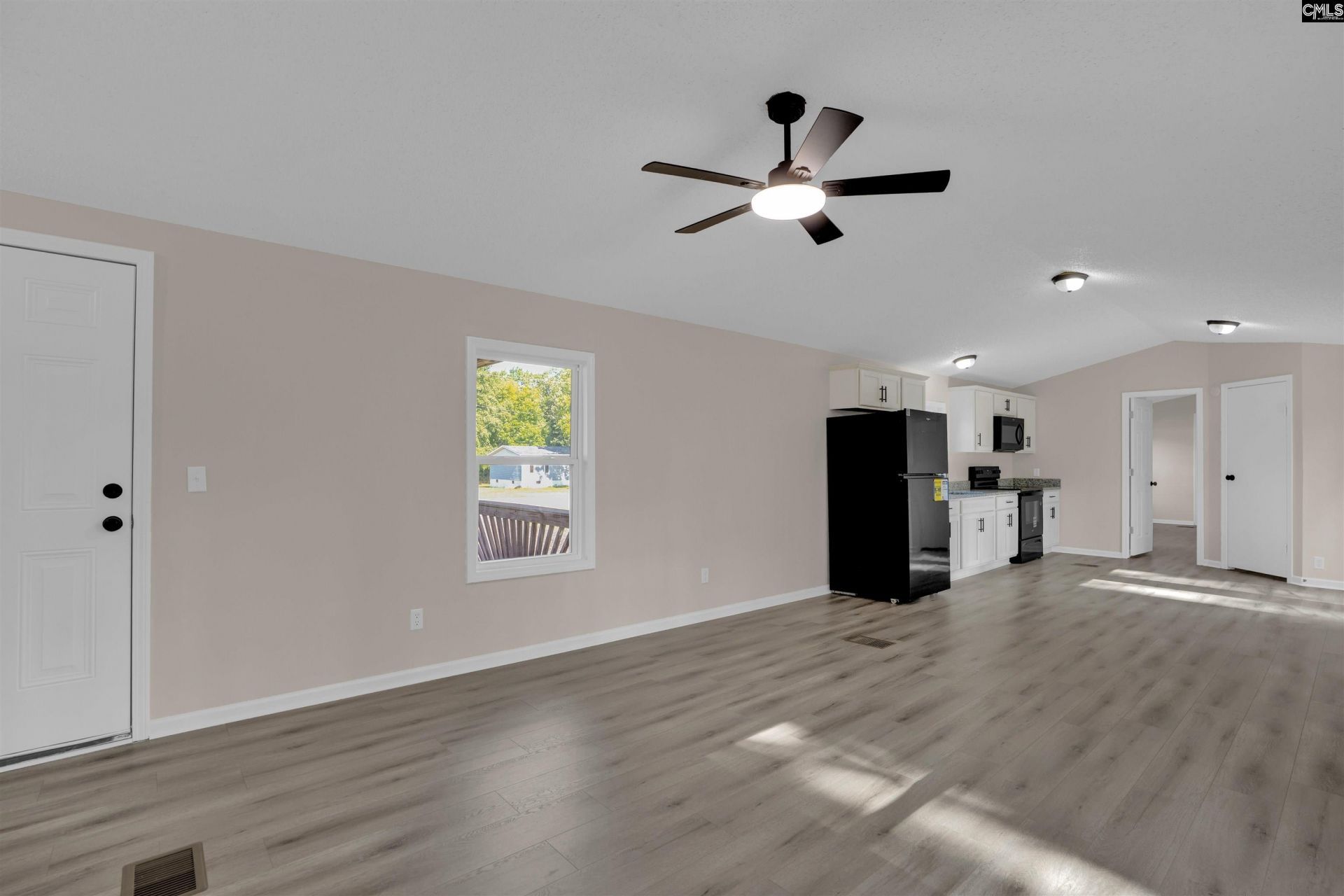329 Kyzer Road  Photo 10