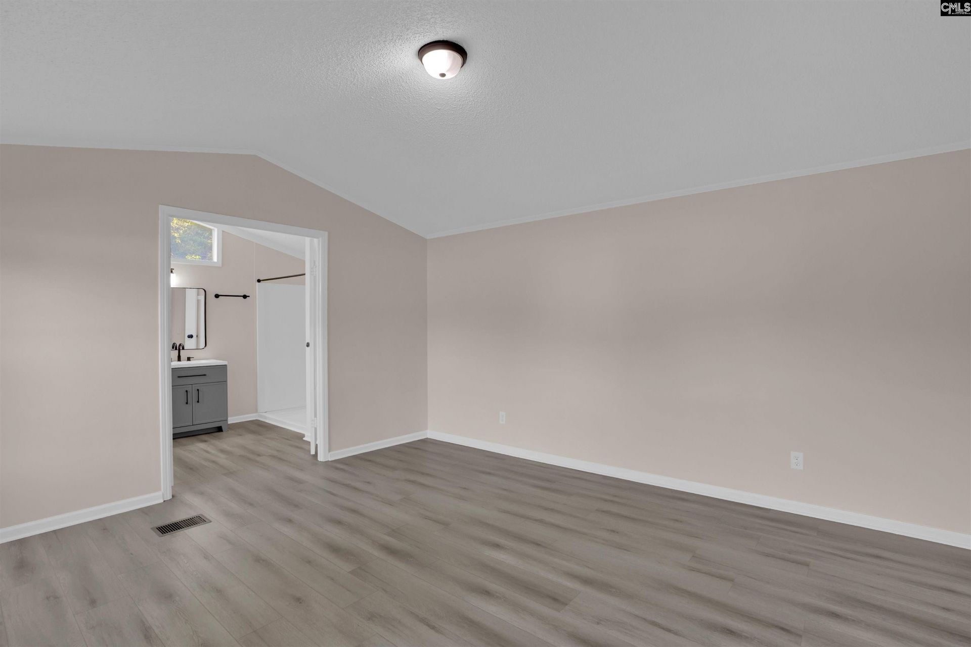 329 Kyzer Road  Photo 15