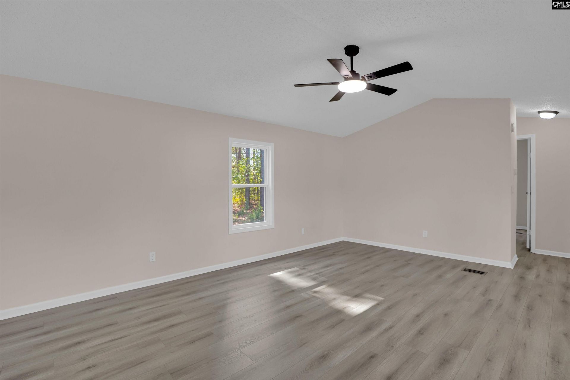329 Kyzer Road  Photo 9