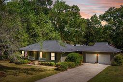 1042 Planters Curve photo 4