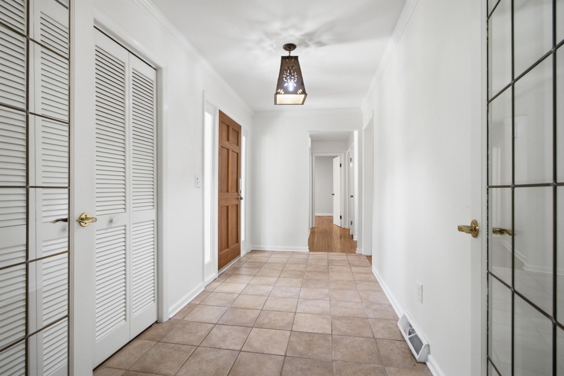 1042 Planters Curve Photo 21