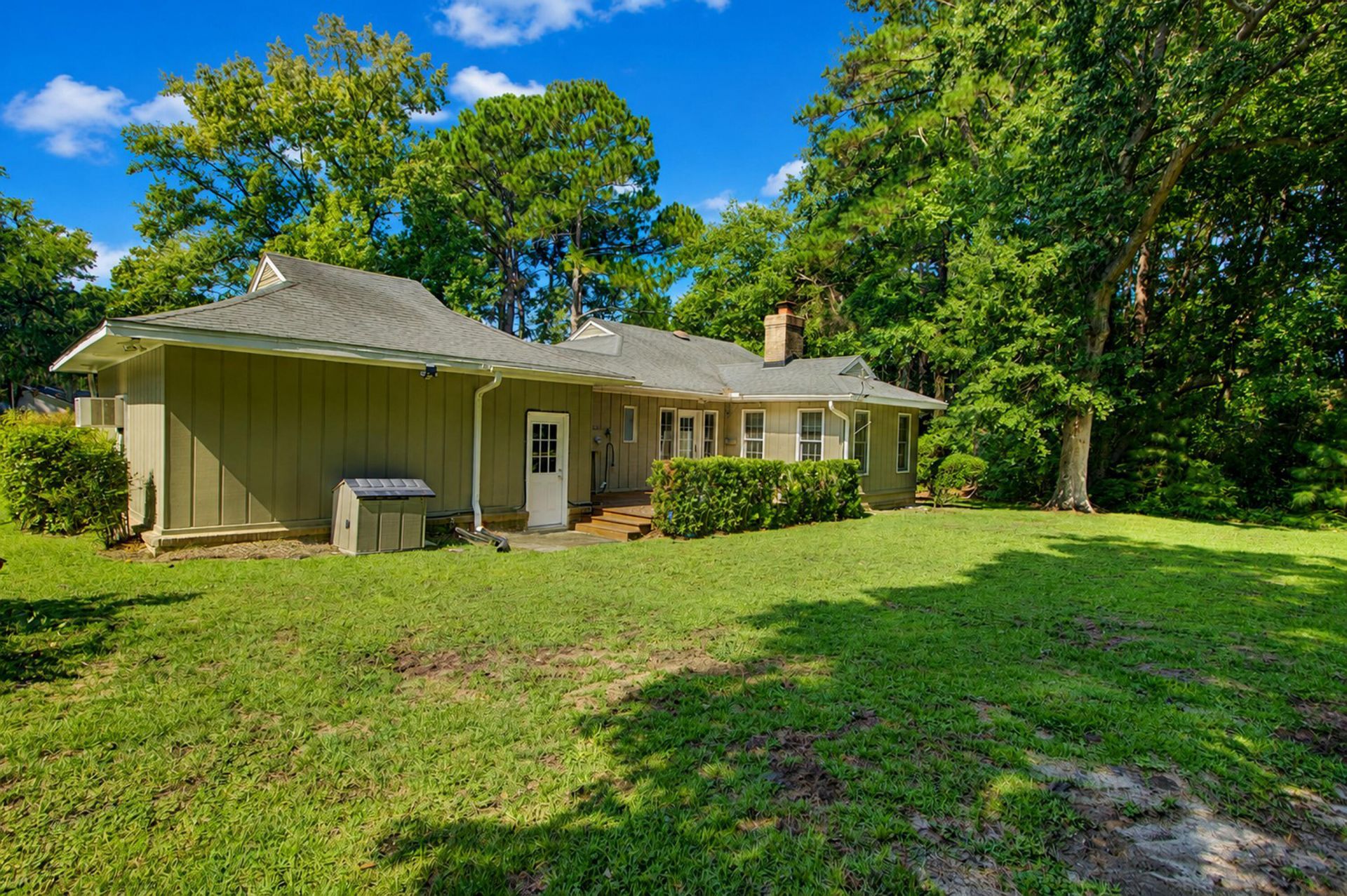 1042 Planters Curve Photo 28