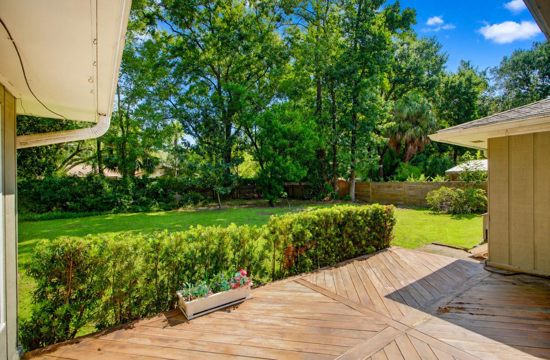 1042 Planters Curve Photo 30