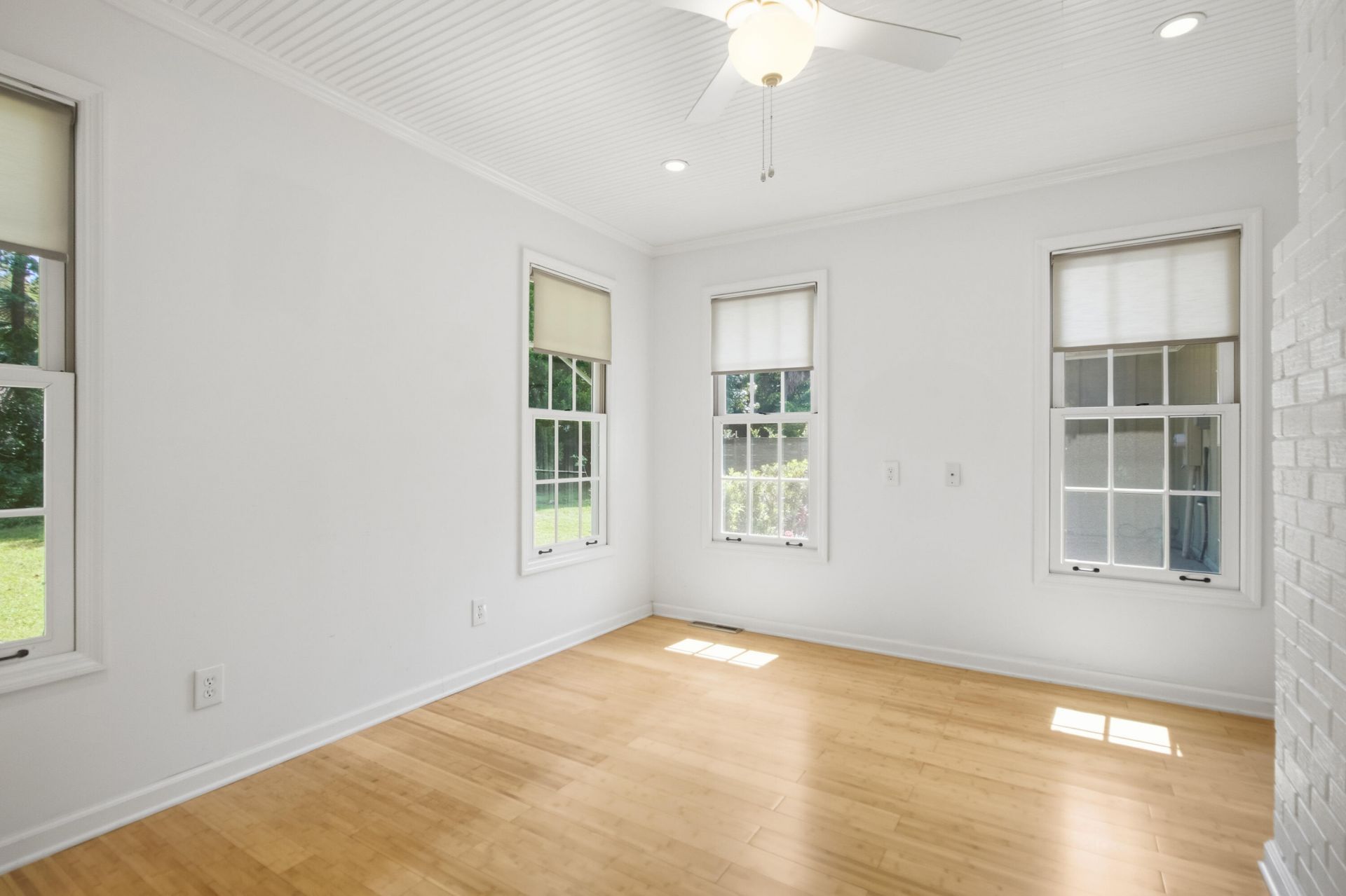 1042 Planters Curve Photo 9