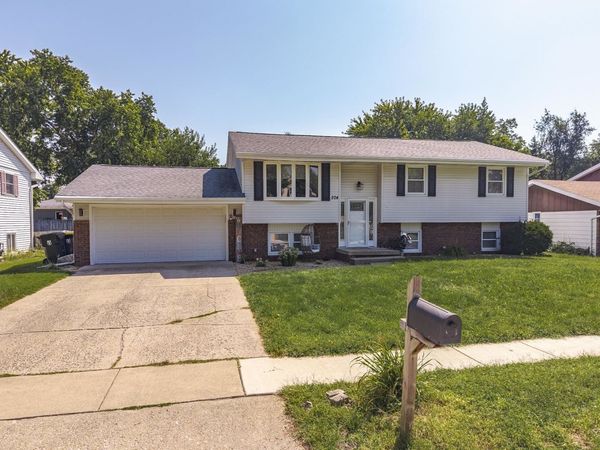 204 Rebecca Lane , Normal, IL 61761
