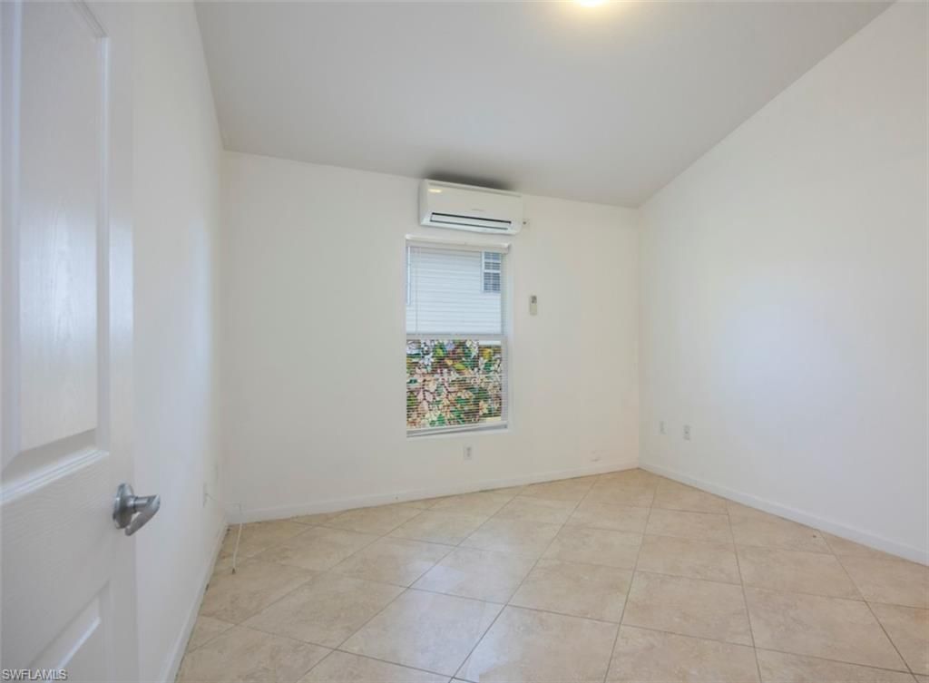 1555 Blue Point Ave, Unit 6, Naples, FL 34102 Photo