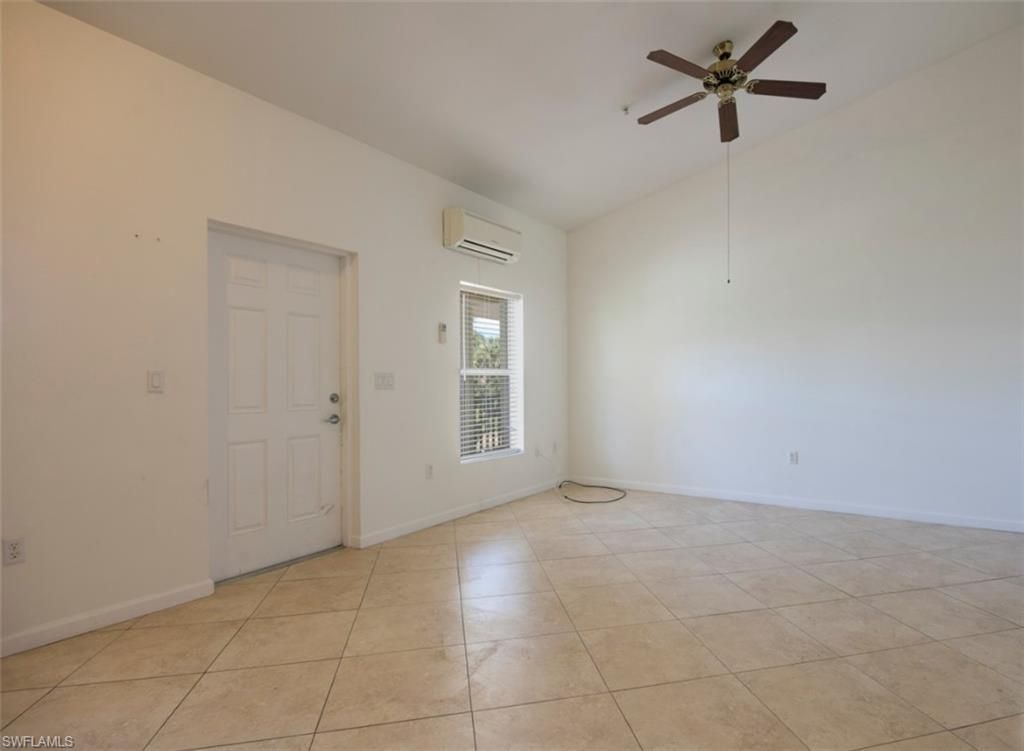 1555 Blue Point Ave, Unit 6, Naples, FL 34102 Photo