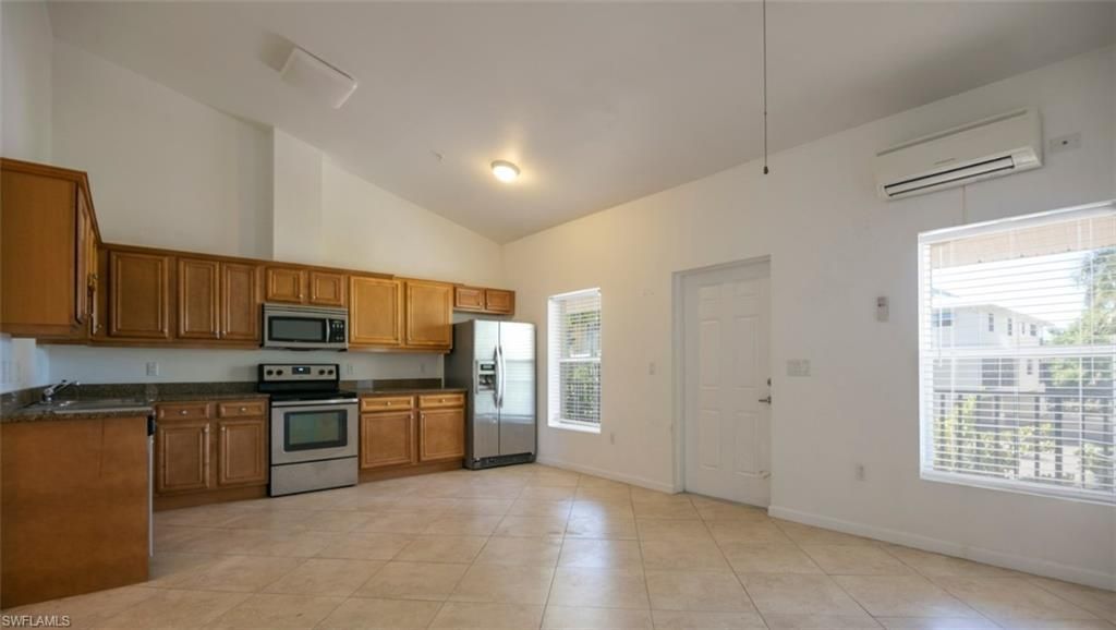 1555 Blue Point Ave, Unit 6, Naples, FL 34102 Photo
