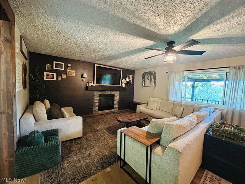 4300 Falls Road SW, Sherrodsville, OH 44675 Photo 4