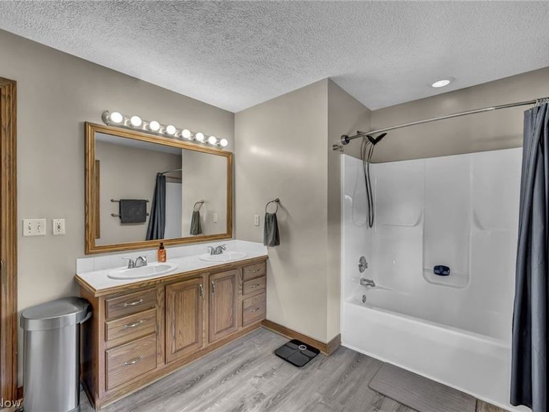 1238 Ty Drive, Medina, OH 44256 Photo 32