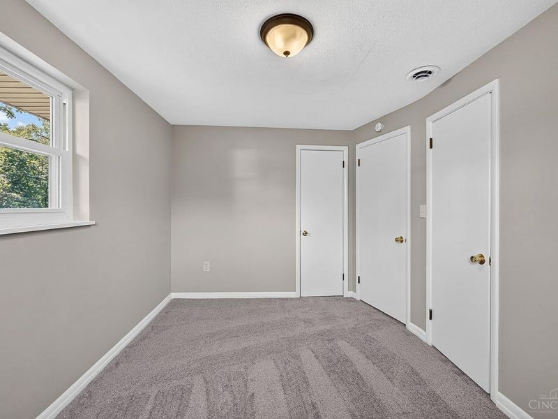 5564 Garrett Drive, Miami Township, OH 45150 Photo 10