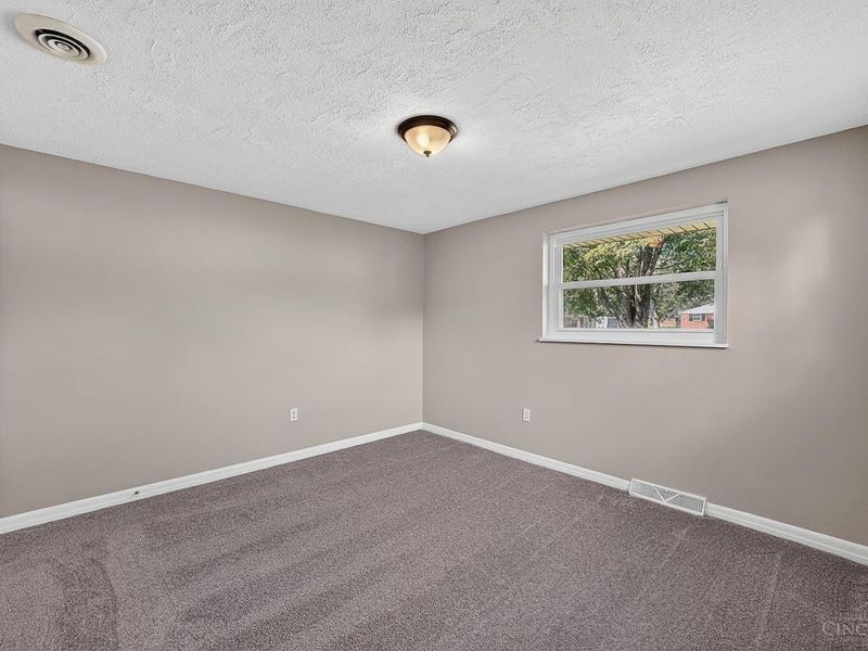 5564 Garrett Drive, Miami Township, OH 45150 Photo 9